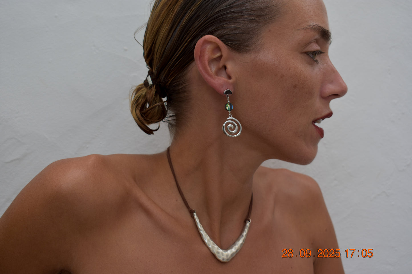 Whirl of Strenght Silver- Abalone oorbellen