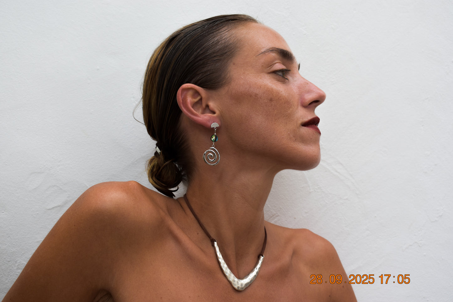 Whirl of Strenght Silver- Abalone oorbellen